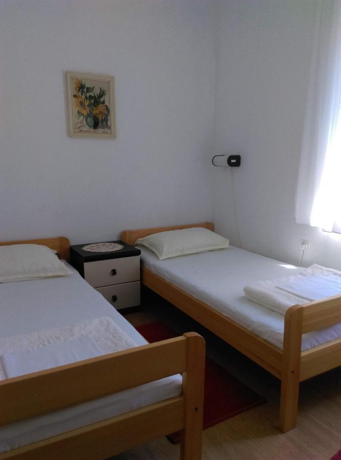 Apartmani Vrzic Baska  Bagian luar foto