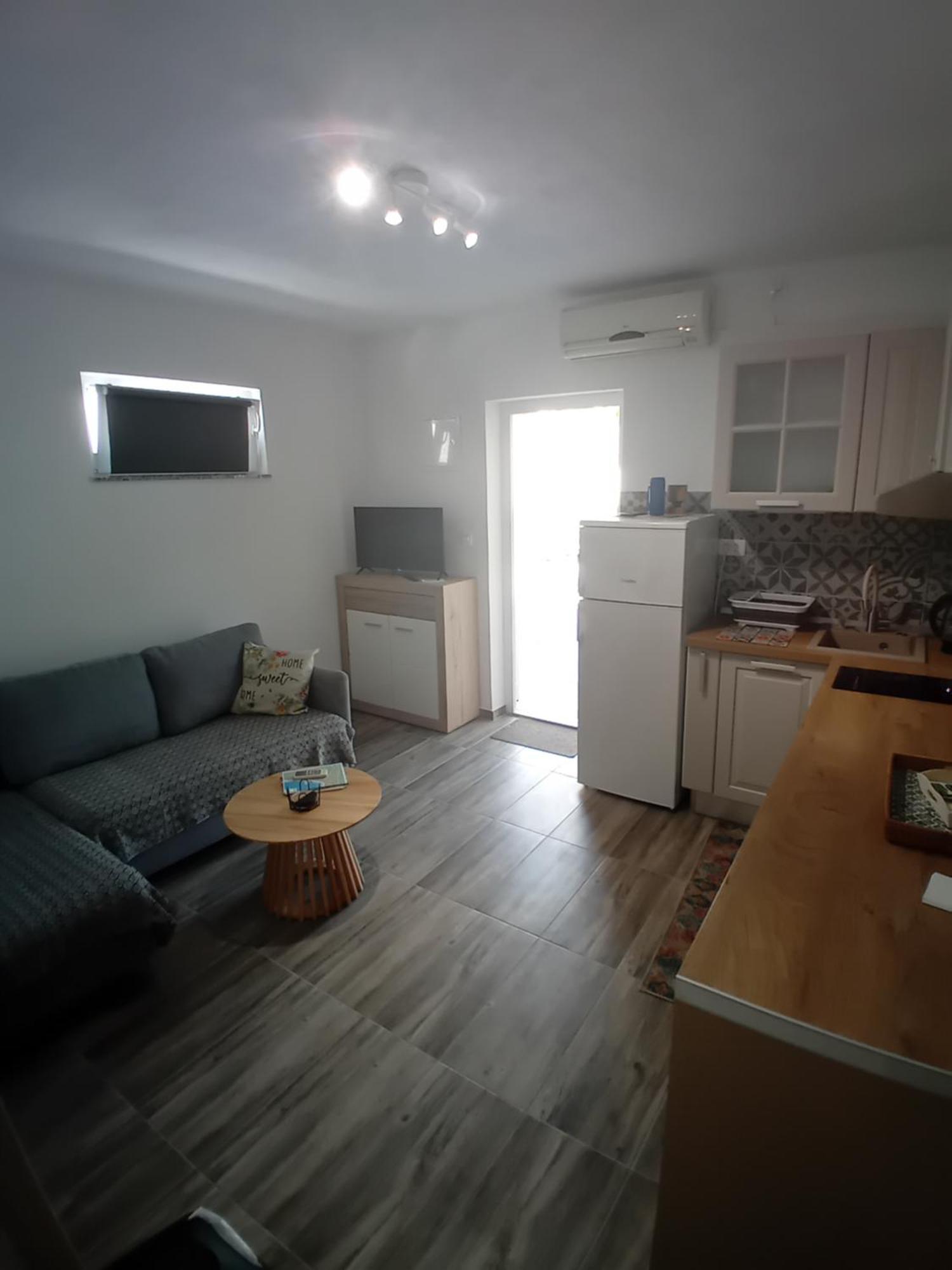 Apartmani Vrzic Baska  Bagian luar foto